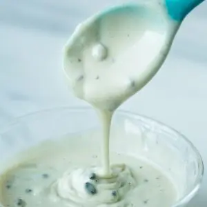 Pourable-Cookies-Cream-Dipping-Dessert-Sauce
